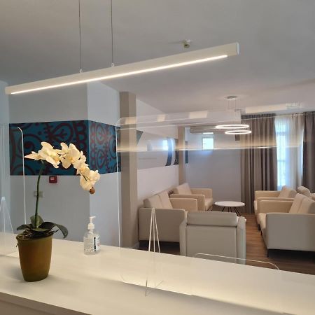 Hotel Balneario Fuentes Del Trampal Carmonita エクステリア 写真