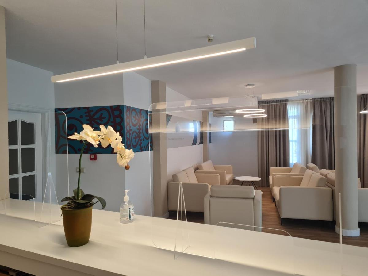 Hotel Balneario Fuentes Del Trampal Carmonita エクステリア 写真
