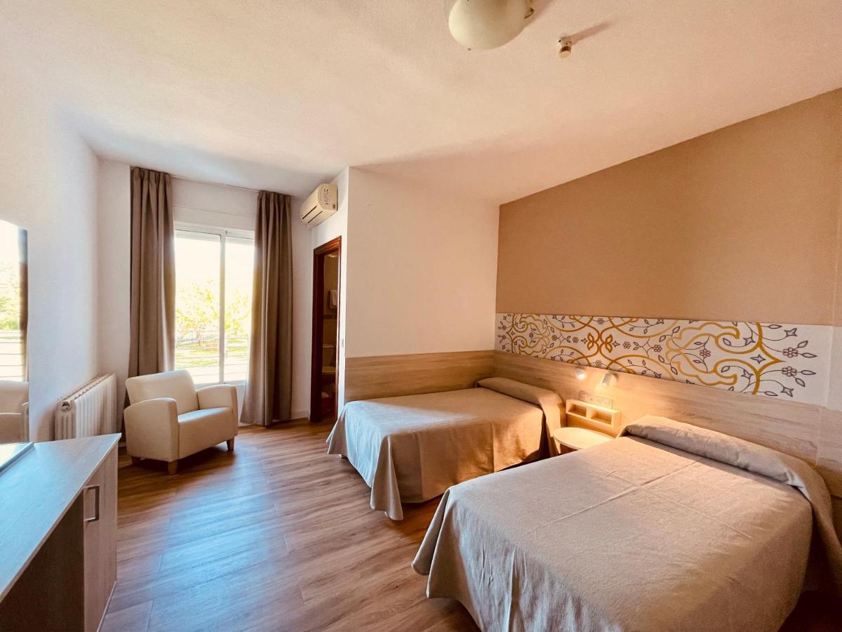 Hotel Balneario Fuentes Del Trampal Carmonita エクステリア 写真
