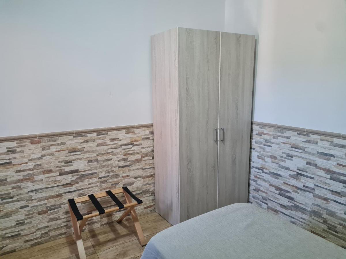 Hotel Balneario Fuentes Del Trampal Carmonita エクステリア 写真